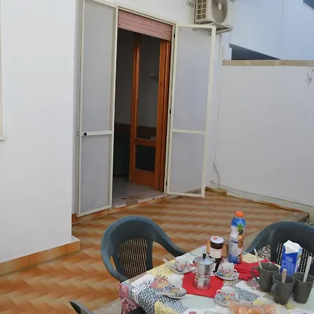 Mizu Con Spazi Esterni A San Foca
