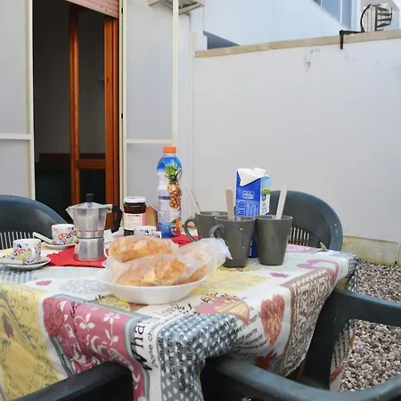 Mizu Con Spazi Esterni A San Foca