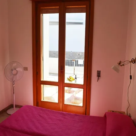 Mizu Con Spazi Esterni A Holiday home