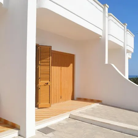 Mizu With Outdoor Spaces In San Foca